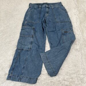 👠 Wild Fable High Rise Wide Leg Cargo Jeans